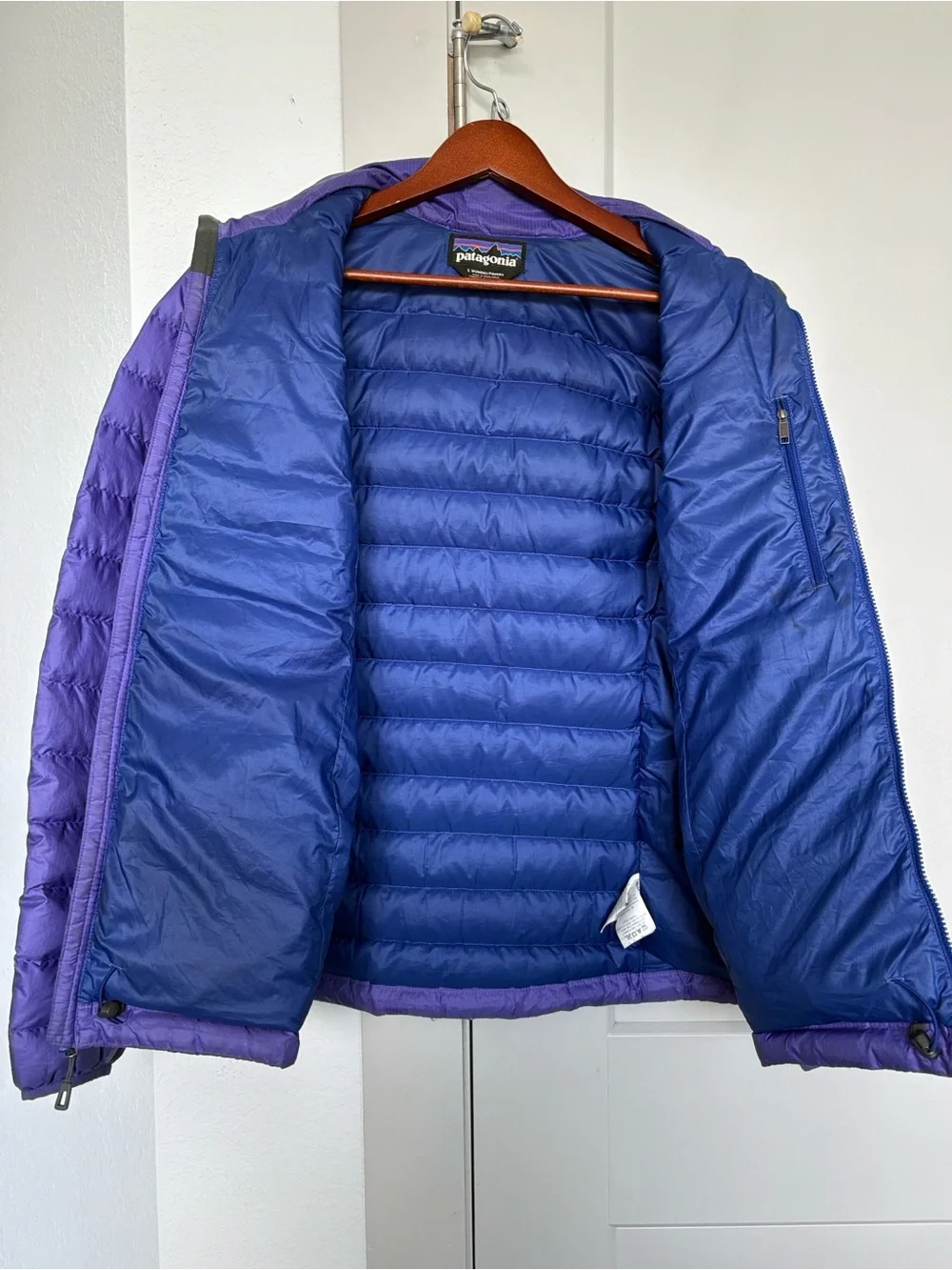 PATAGONIA DOWN FULL ZIP PURPLE JACKET WOMENS LARGE